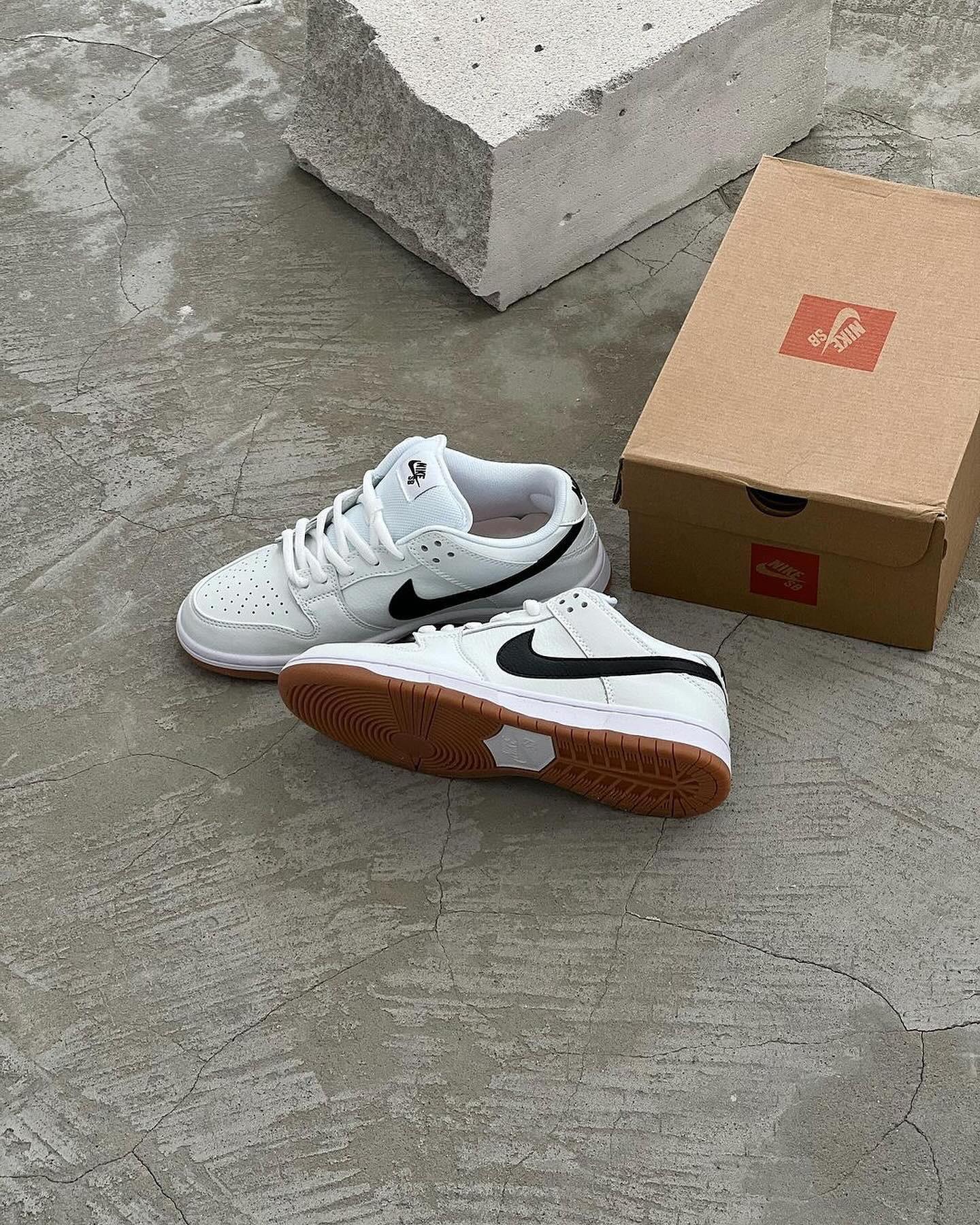 🖤「黑白经典,复古回潮!」2023 Nike Dunk SB,舒适与潮流的标配!
